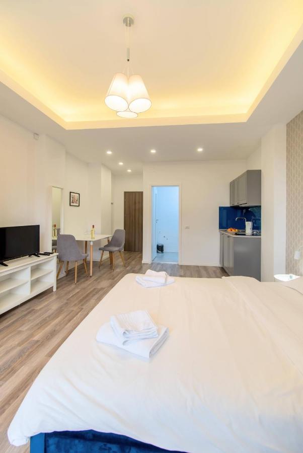 City Center Premium Apartments 2 Bucarest Exterior foto