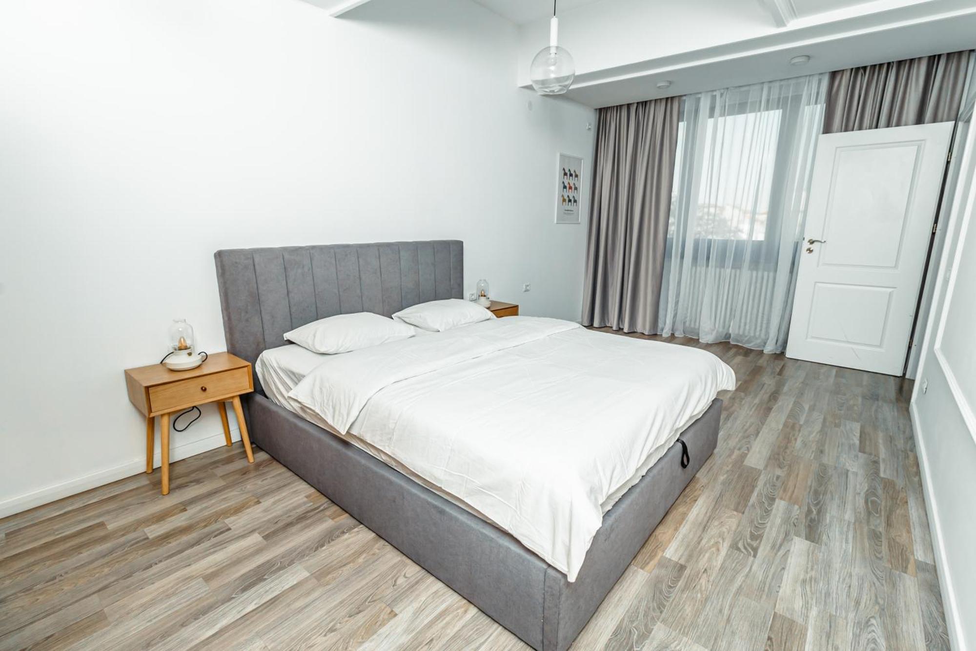City Center Premium Apartments 2 Bucarest Exterior foto